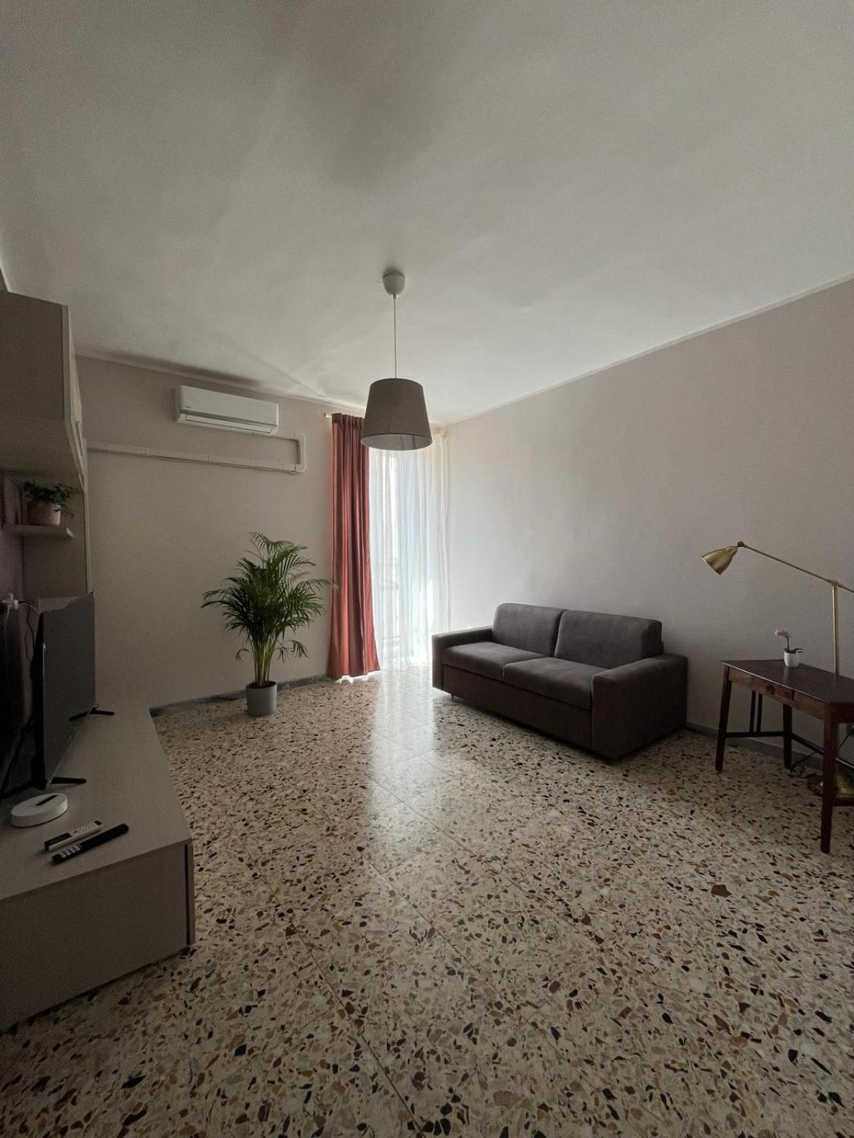 Luna Apartment Civitavecchia Exteriör bild